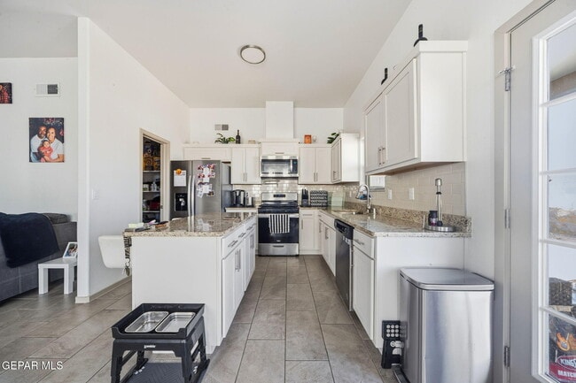 Photo - 1181 Summer Rain St