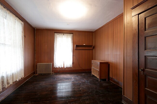 large downstairs bedroom 1