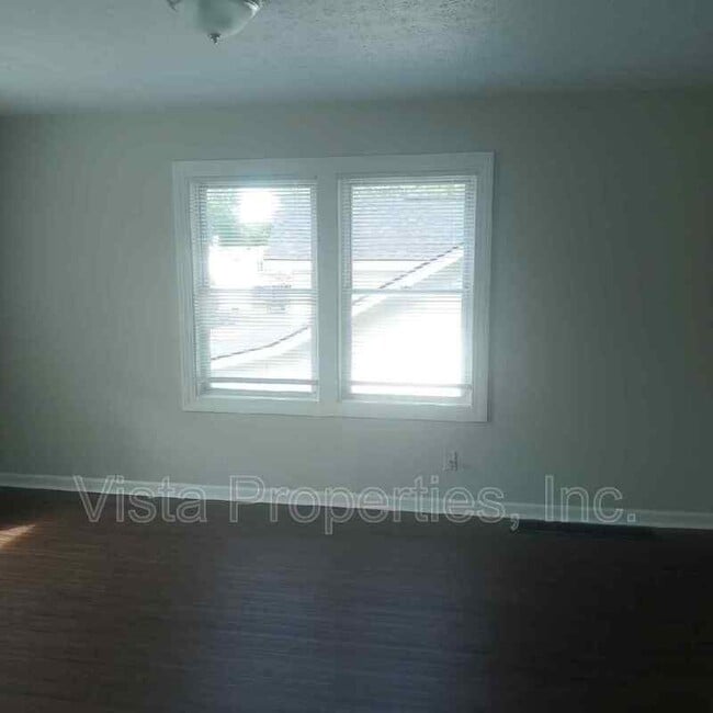 Photo - 301 N 41st St Unit Apt 4