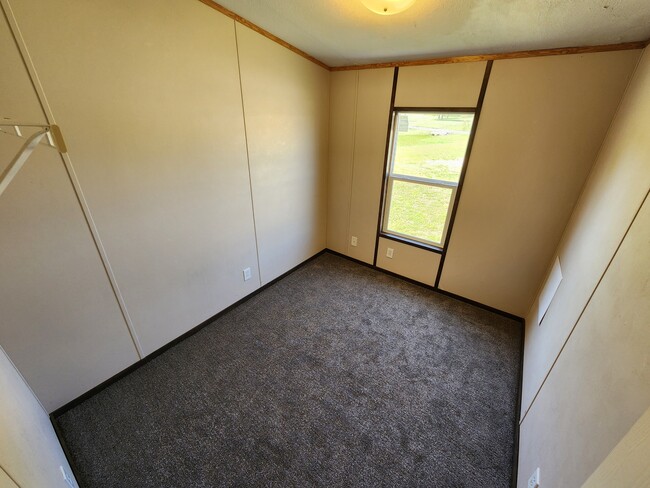 Photo - 16147 North County Rd