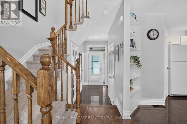 Photo - 460 Grey Seal Cir