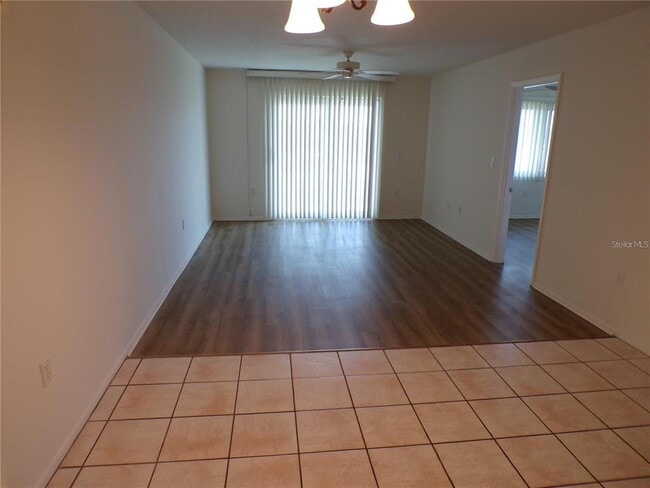 Photo - 649 S Tamiami Trl Unit 304