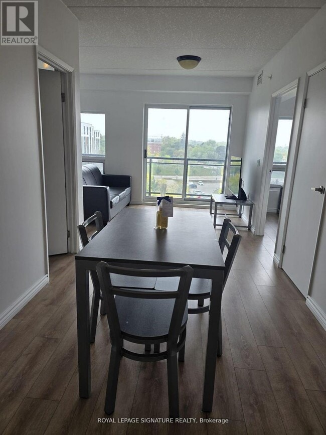 Photo - 275 Larch St Unité G611