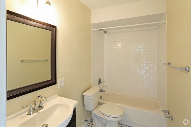 Bathroom - Apartments at 400 Elmwood