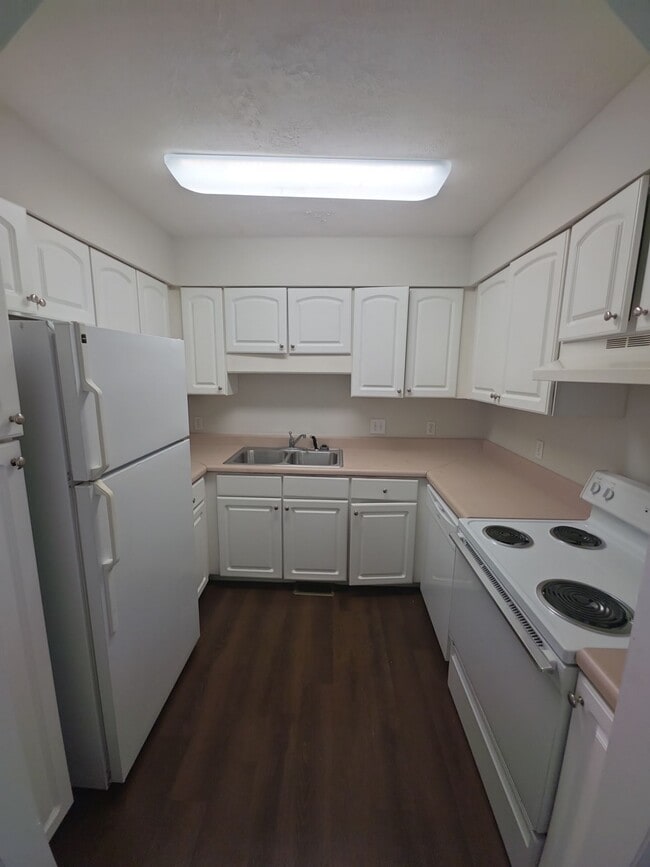 Photo - 1219 Byrne Ave Unit B