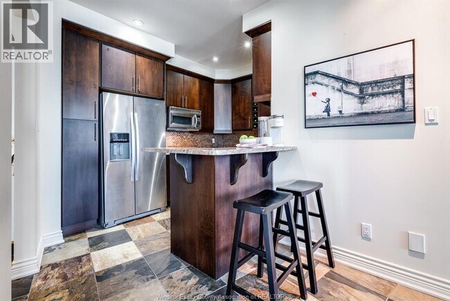 Photo - 1225 Riverside Dr W Unit 202