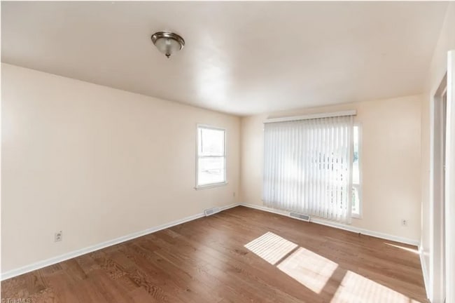 Photo - 2201 E Florida St