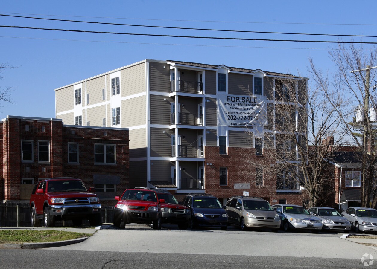The Martha - The Martha Apartments