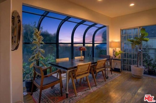 Photo - 8998 Lloyd Pl