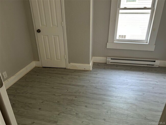 Photo - 404 NY-52 Unit 3