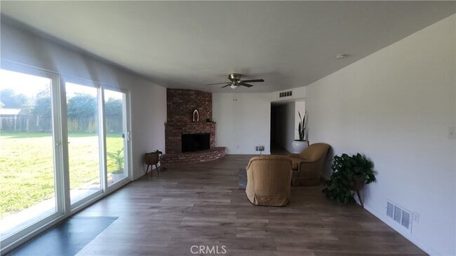 Photo - 6016 Ashwood St