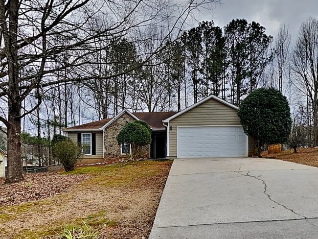 Building Photo - 411 Fieldgreen Dr