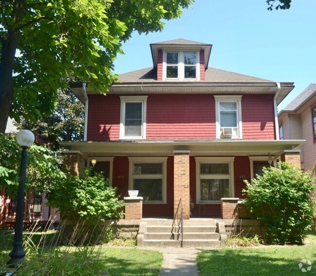 Building Photo - 977 Woodruff Pl E Dr Rental