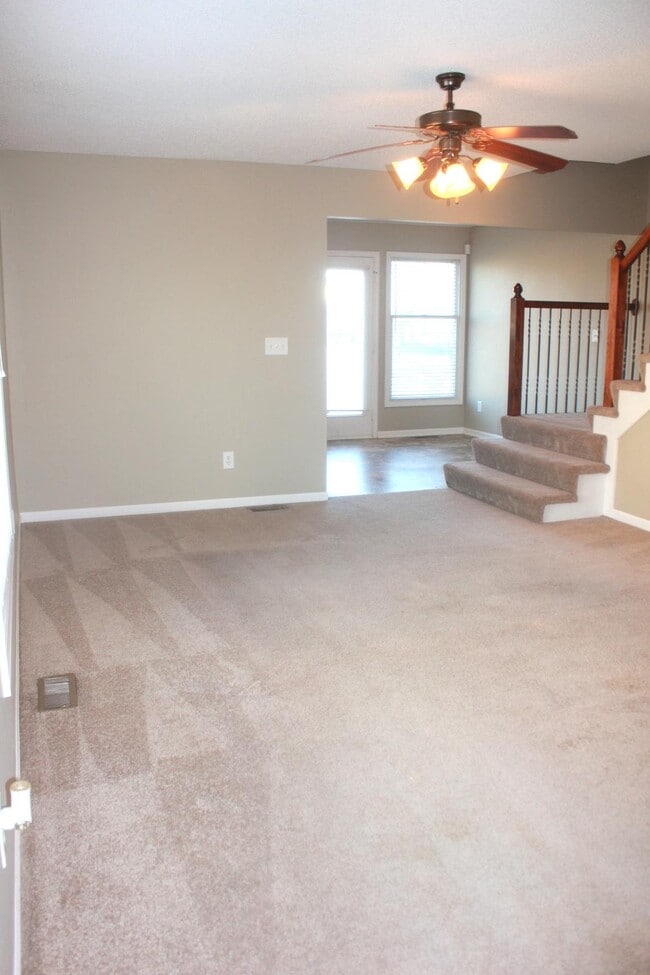 Photo - 4419 N 106th St