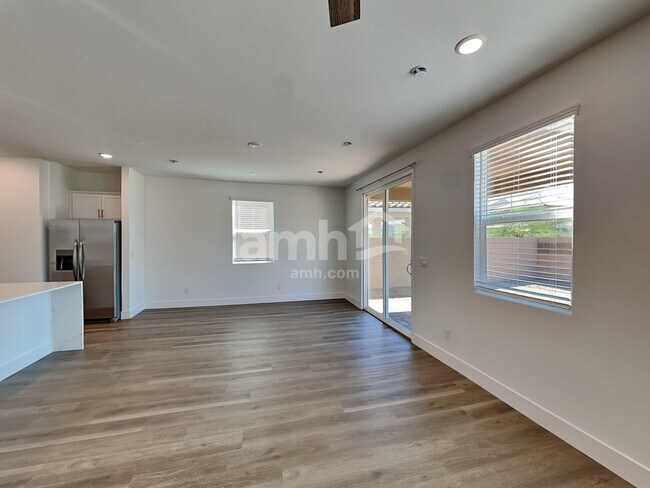 Photo - 8135 Braavos Peninsula Ave