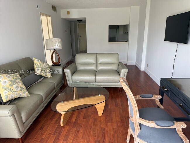 7900 Camino 403 Unit 403