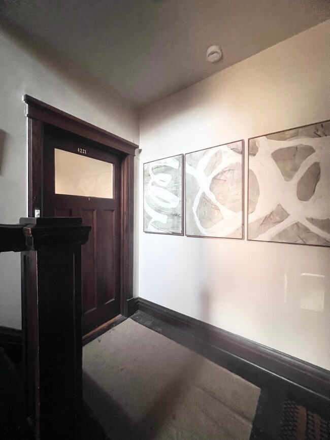 Photo - 4221 Botanical Ave Unidad 4221 1W