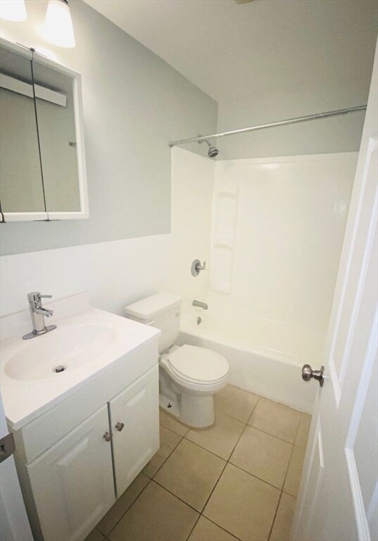 Photo - 300 Meridian St Apartment Unit 5