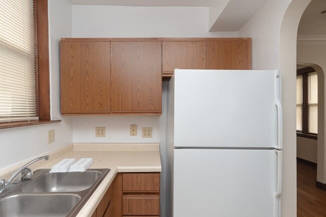 Photo - 3632 N Paulina St Unit J08P