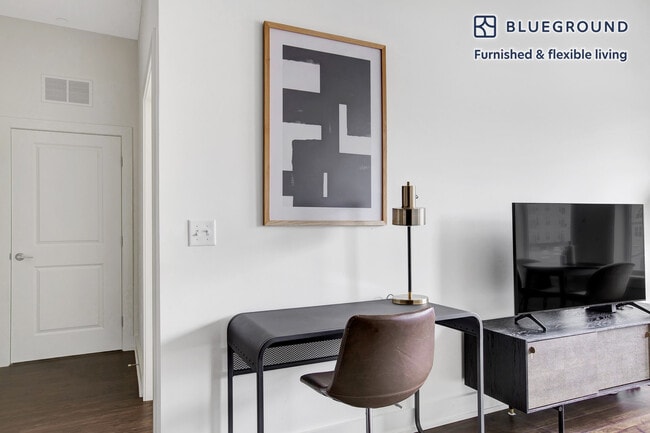 Photo - 90 Fawcett St Unit FL4-ID528