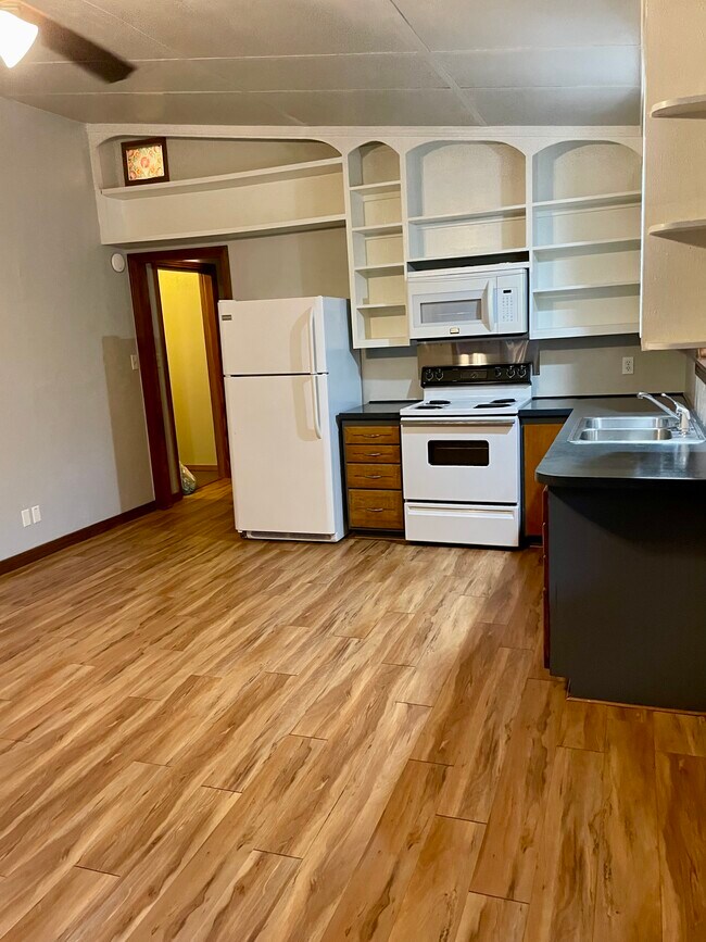 Photo - 13101 FM 225 Unit B