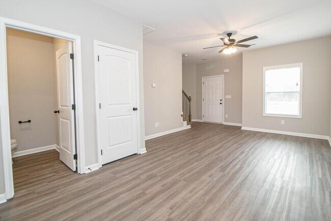 Photo - 1115-I6 Hillwood Drive