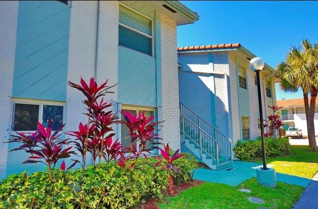 Photo - 2730 Forest Hills Blvd Unit 104