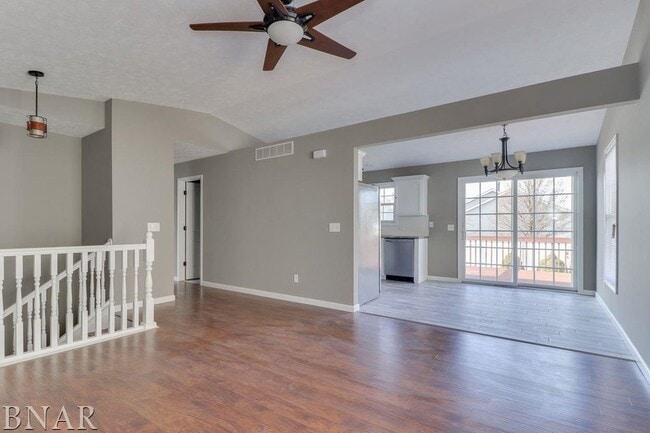 Photo - Stunning 4 Bed/3Bath Bi Level