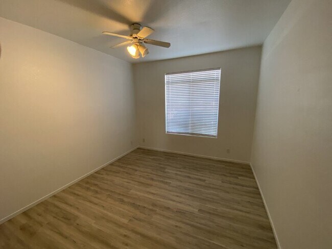 2201 Ramsgate Dr Unit 216