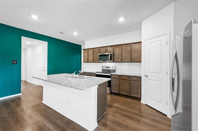 Photo - 508 Windrow Dr