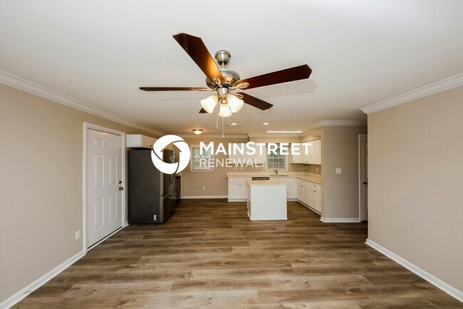 3 Bedroom Pet-Friendly Home in Powder Springs, GA with Main Street Renewal
