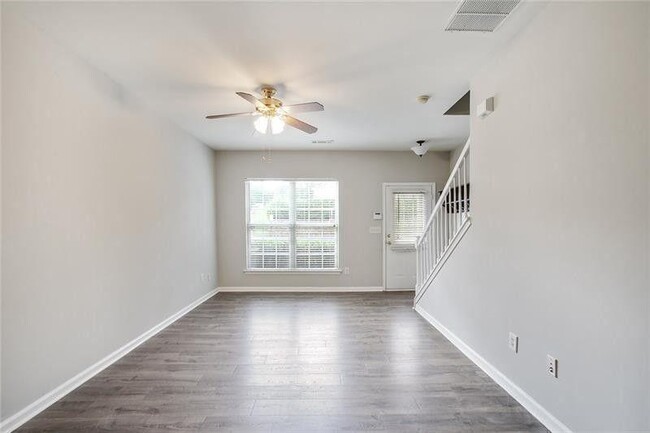 3322 Hidden Cove Cir NW