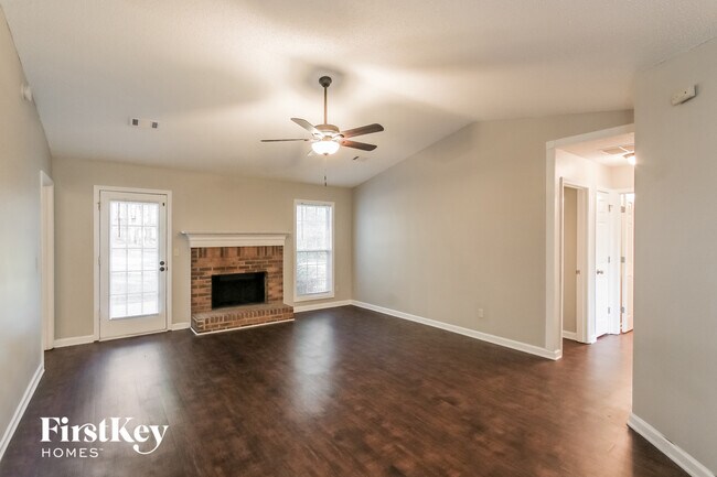 Photo - 1166 Locust Dr