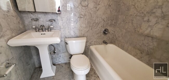 Photo - SECOND AVENUE Unit 3H