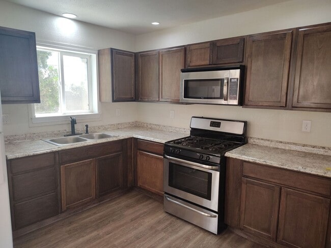 Photo - COMING SOON- Newly remodeled - 3 Bed - 1 Bath Aprox 1300 sq ft - San Pedro/Indian School