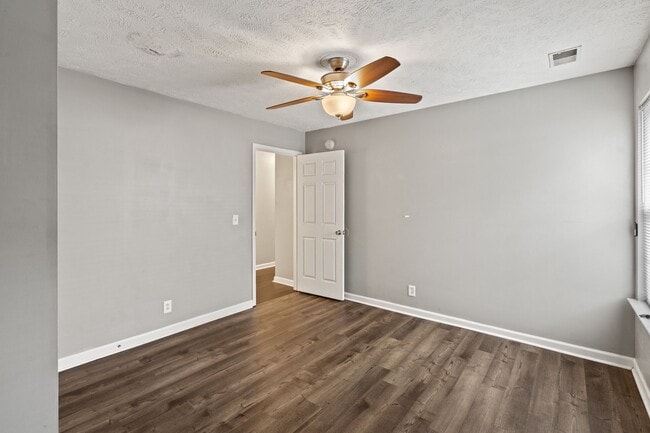 Photo - 1578 Chariot Dr