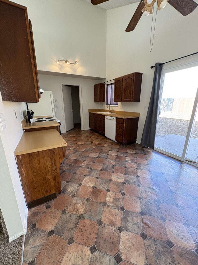 Photo - 2 bedroom duplex with garage - Bennett