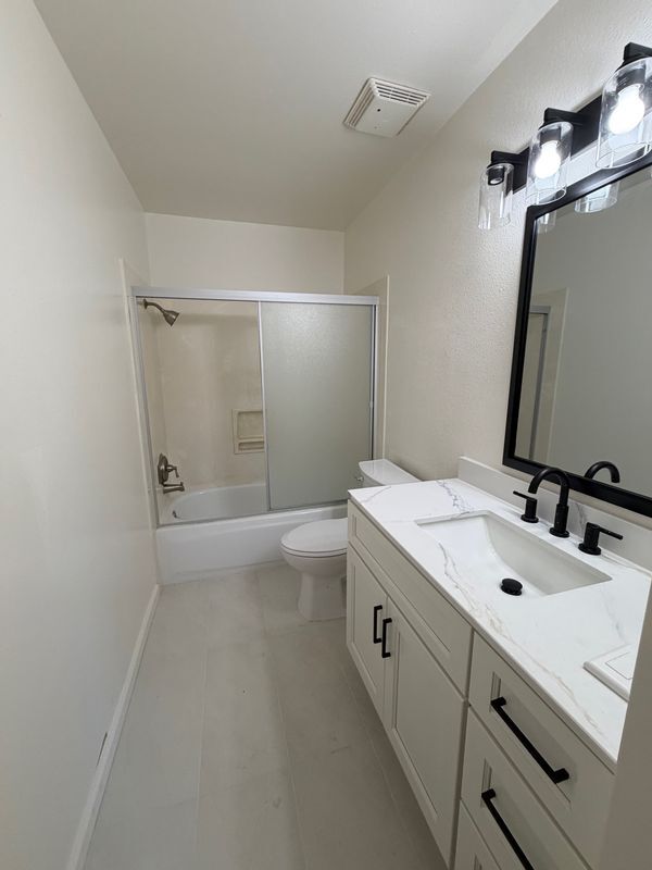 Photo - 5425 Concord Blvd