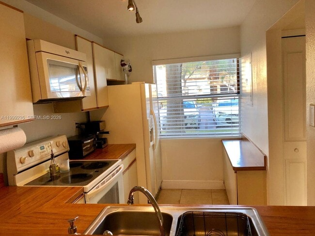 Photo - 6660 SW 130th Ave Unidad 1705