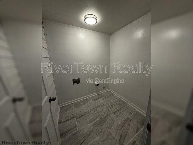 Photo - 2677 Larose Ave