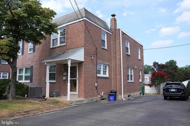 Building Photo - 244 Williams Rd Rental