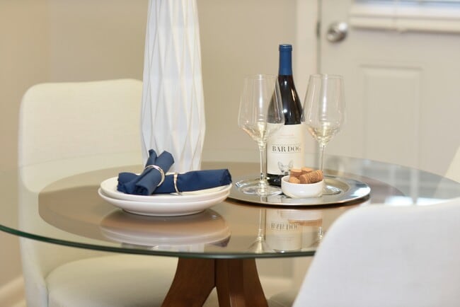 Dining area decor
