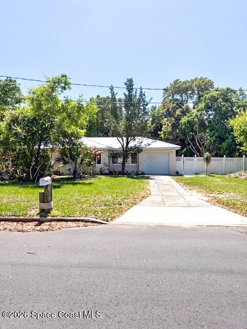 Building Photo - 423 Oleander Ln