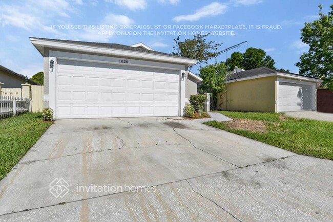 Building Photo - 1028 Florida Holly Dr Rental