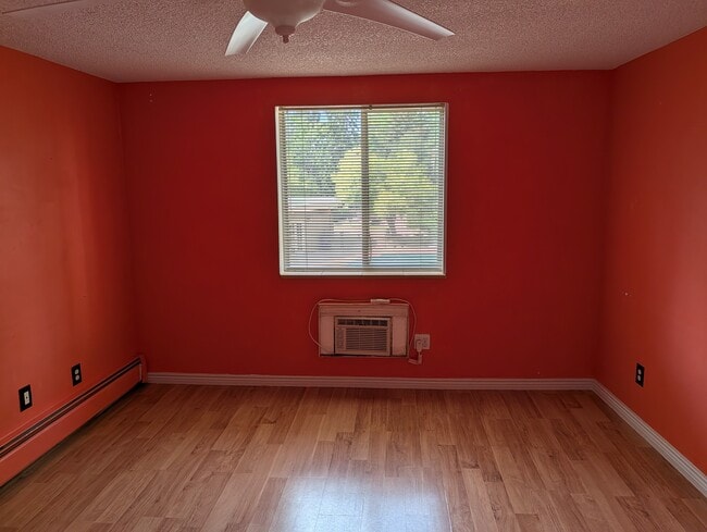 Photo - 1302 S Parker Rd Unidad Club Valencia 1 bed apt