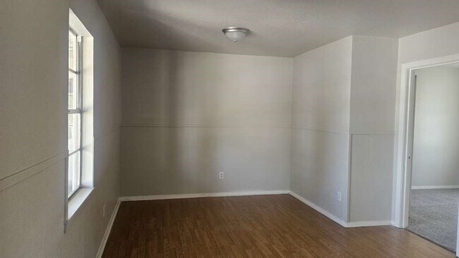 Photo - 9222 Lockwood Dr