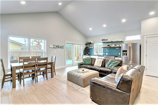 Photo - 224 E Oaks Ave Unit SI ID1023164P