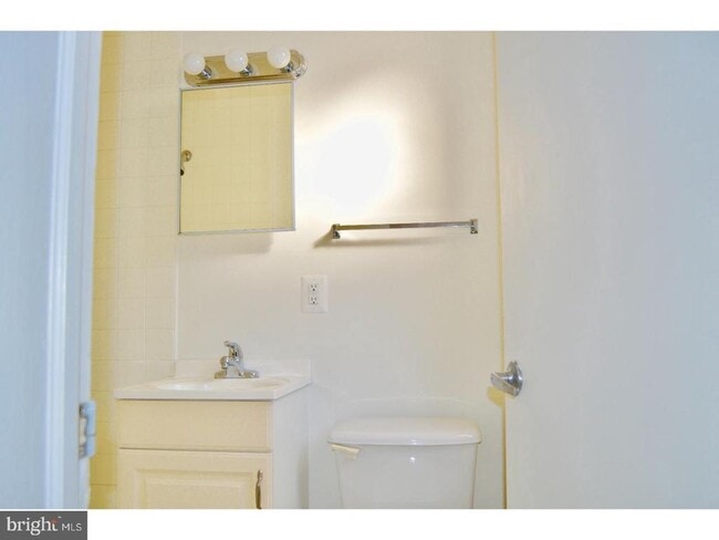 Photo - 332 S 17th St