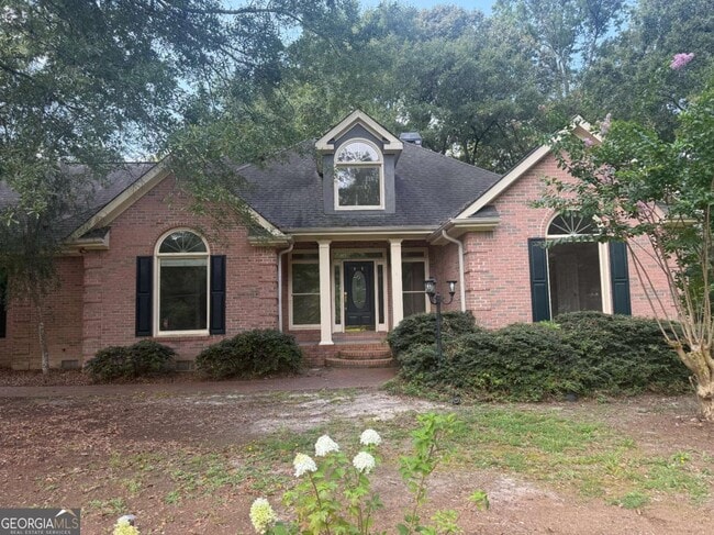 Photo - 307 Centennial Rd