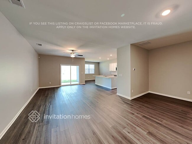 Photo - 105 Webster Cir